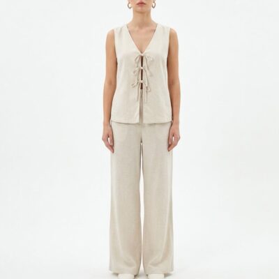 BLUSA ESCOTE PROFUNDO C/CIERRE D/CORDONES